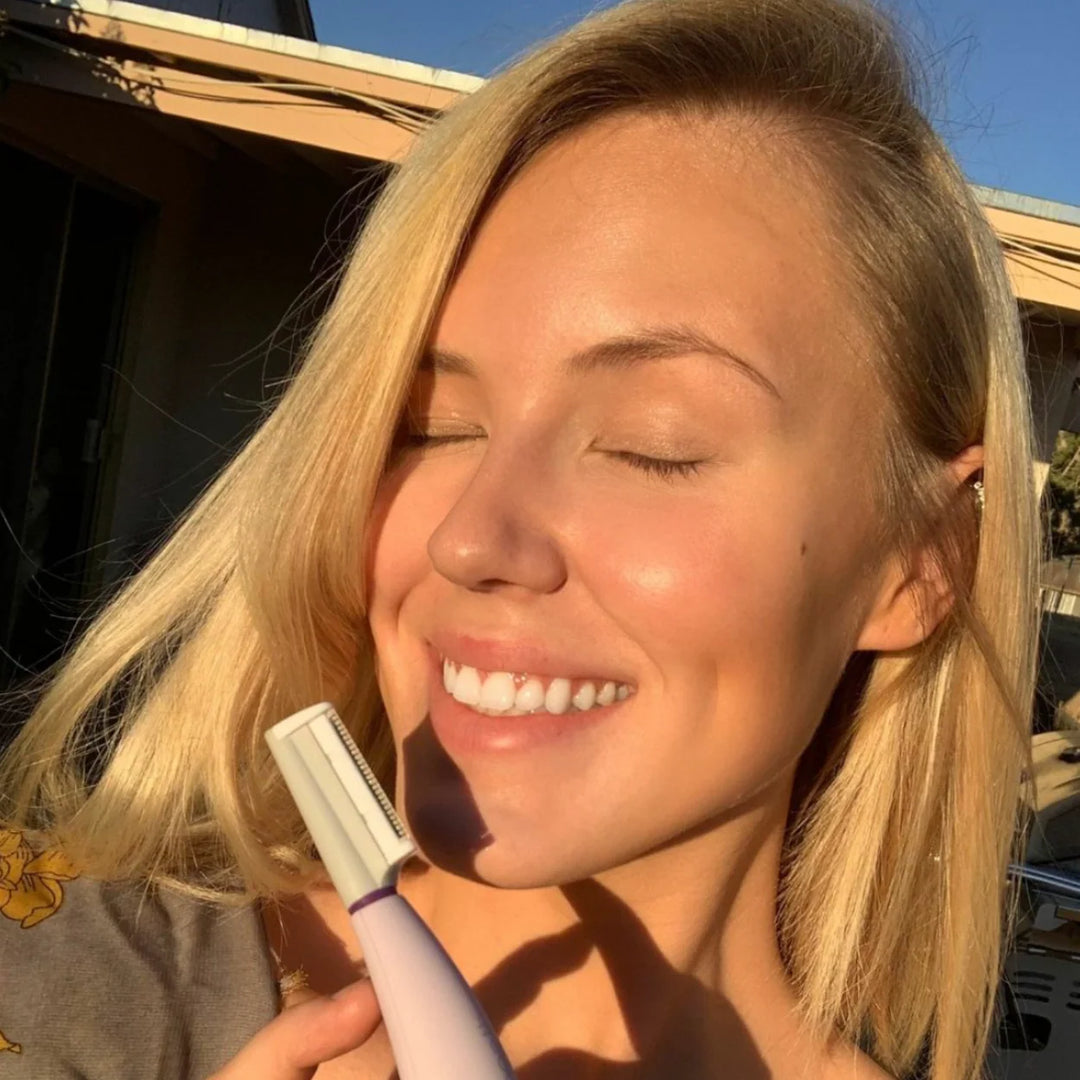LED ShineBlade™ | Premium Shine Razor for a radiant finish